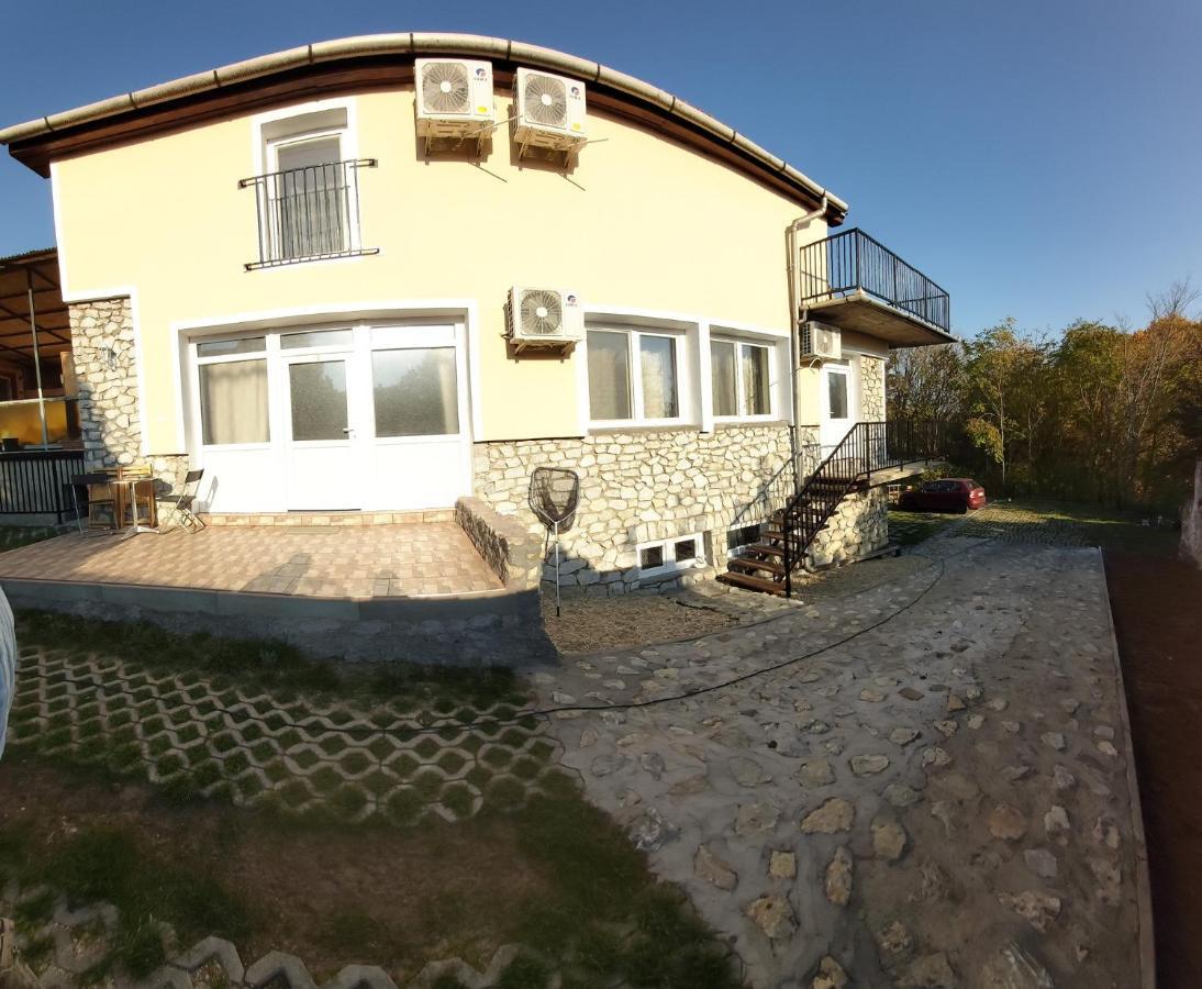 Gecse-Villa Sarospatak Exterior photo
