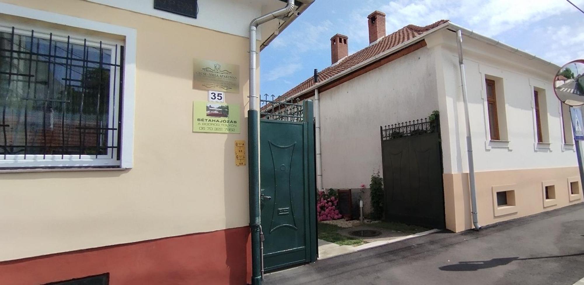 Gecse-Villa Sarospatak Exterior photo